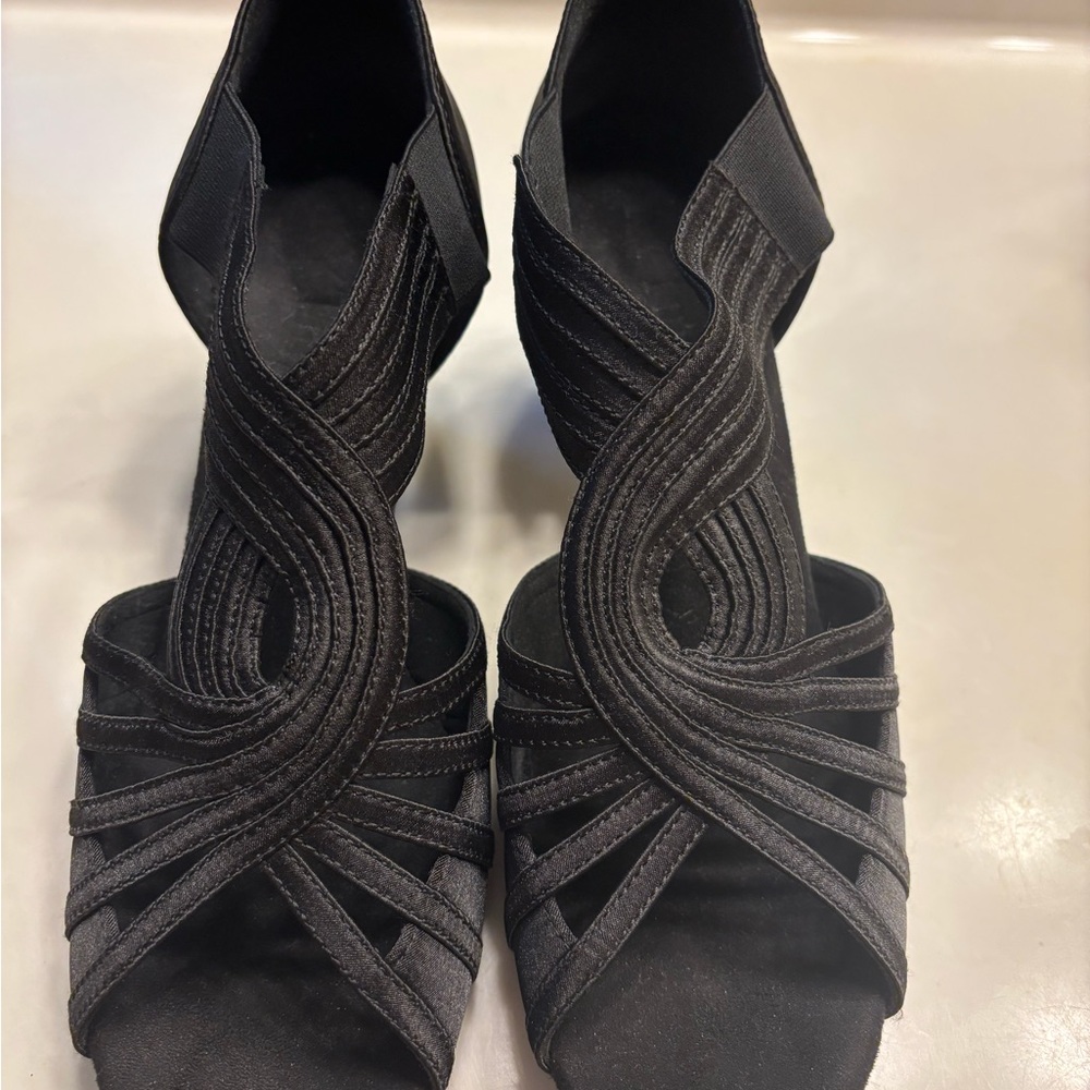 Source Unknown Black Strappy Heels
